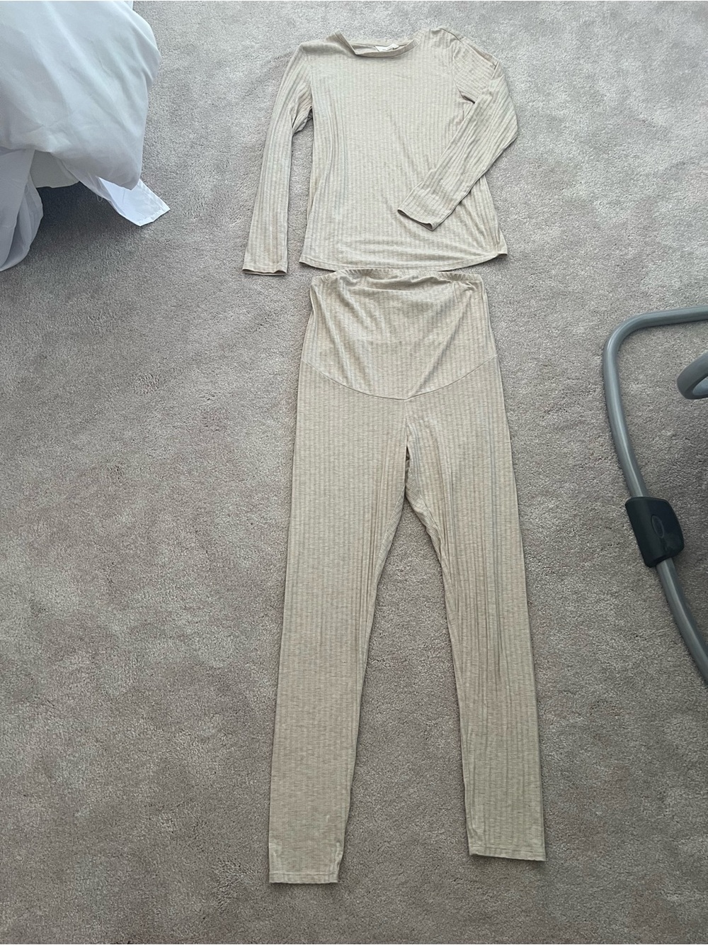 H&M Mama Ribbed Nursing Top in Light Beige